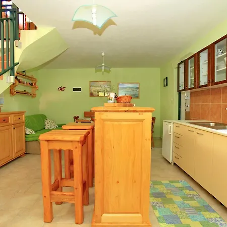Stone House Oreb's - Two Bedroom Stone House With Terrace And Garden View Ferienhaus *
