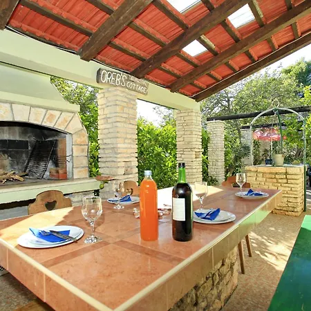 Stone House Oreb's - Two Bedroom Stone House With Terrace And Garden View Vela Luka