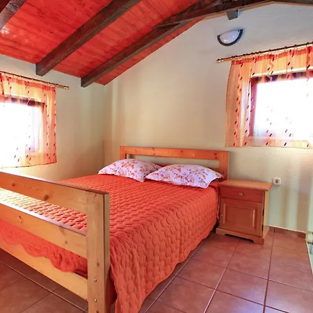 Stone House Oreb's - Two Bedroom Stone House With Terrace And Garden View Vela Luka